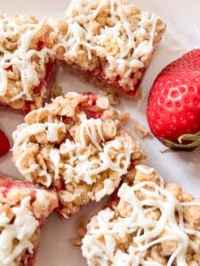 Strawberries and Cream Oat Bars