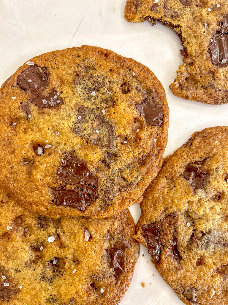 thin toffee chocolate chip cookies