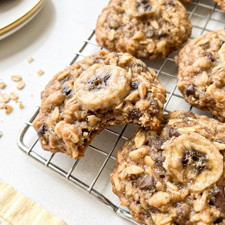 Banana Oatmeal Walnut Cookies
